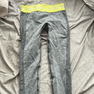 Small GYMSHARK LEGGINGS